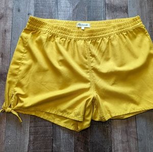 Madewell Greek Gold shorts